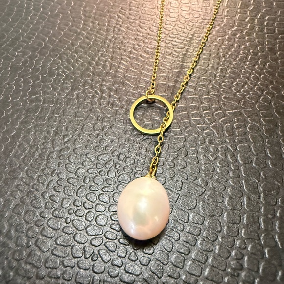 Jewelry - Pearl and Gold Adjustable Necklace/Choker